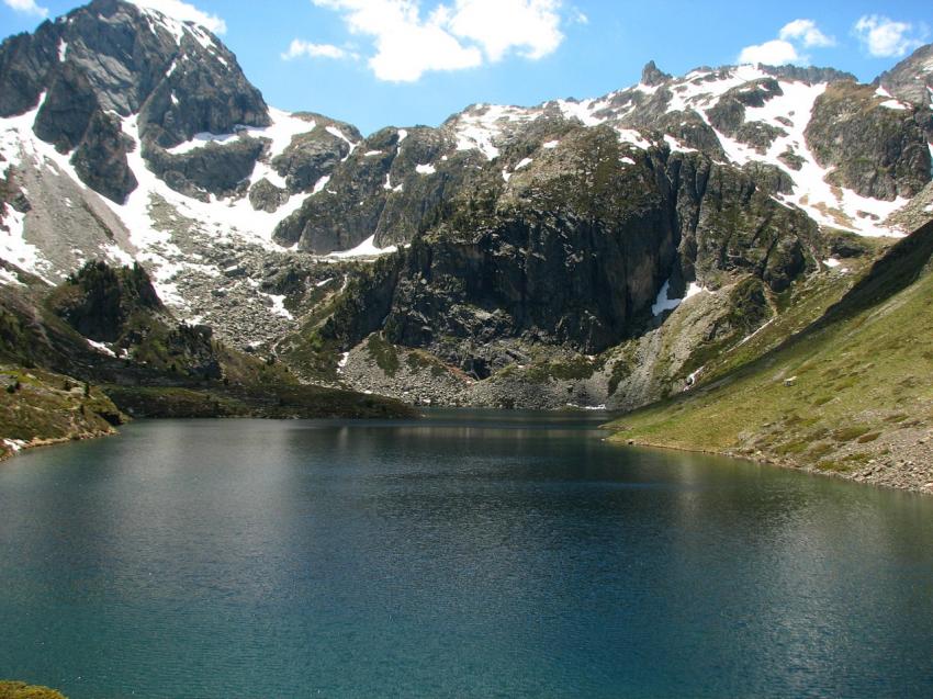 le lac d'Ilhéou ( Hautes Pyrénées )