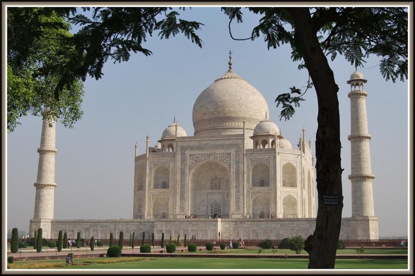Taj-Mahal