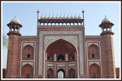 Résultat de recherche: Entrée du Taj-Mahal
