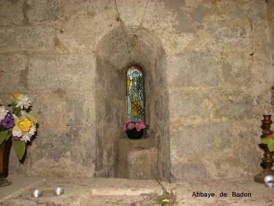 Résultat de recherche: Vitrail de l' abbaye de Bodon