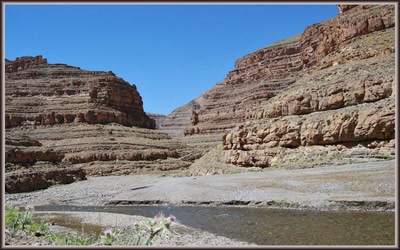 Résultat de recherche: Paysage sur la route d'Oussikis