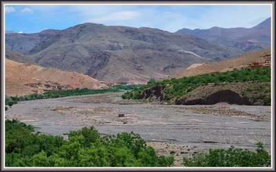 Résultat de recherche: Paysage sur la route d'Oussikis