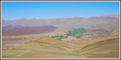 Paysage sur la route d'Oussikis