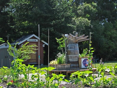 Résultat de recherche: Jardin de quartier dans un village
