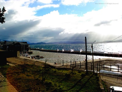 Œuvre de EinKurogane: Lighting the path.