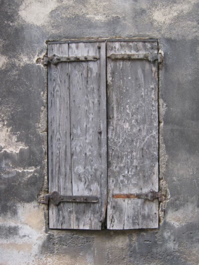 Œuvre de Magritte2: des volets assez anciens