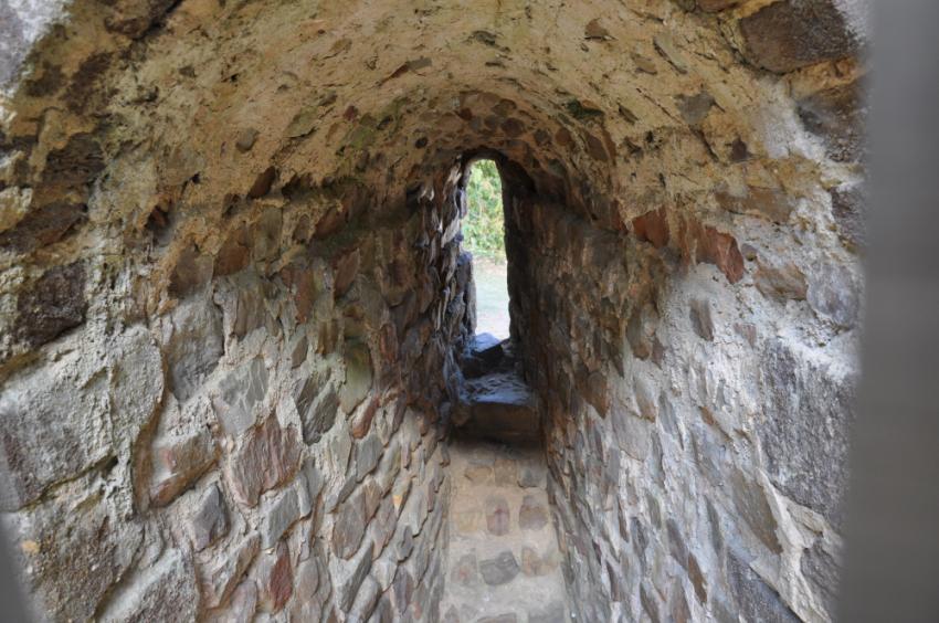 meurtriére du château de ste suzanne