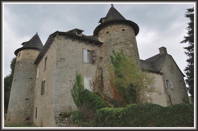 Résultat de recherche: La Chapelle St-Géraud (19) - Le chateau