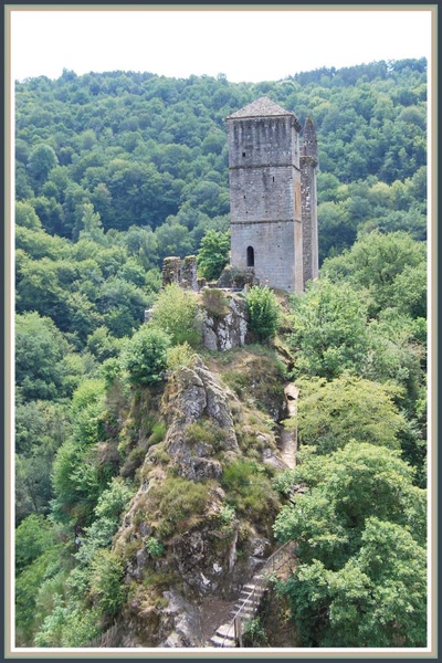 Résultat de recherche: Les Tours de Merle (19)