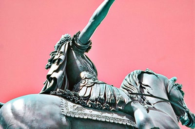 Résultat de recherche: peyrou @montpellier