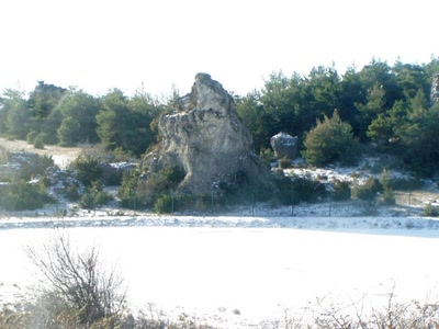 Résultat de recherche: le caylar en neige