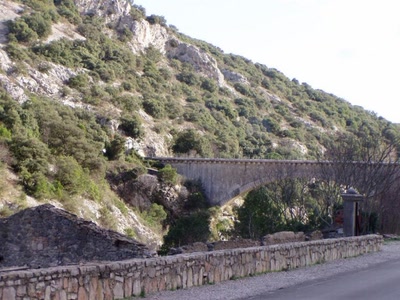 Résultat de recherche: pont grotte clamouse