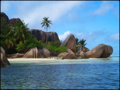 Blocs granitiques à La Digue......