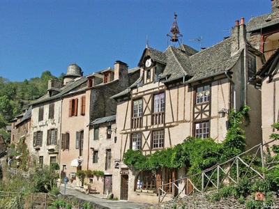 Résultat de recherche: Conques, village médiéval dans l'Aveyron