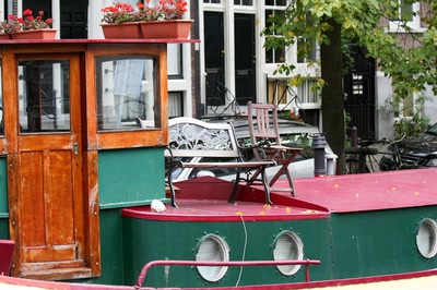 Résultat de recherche: Amsterdam (21)  Entrée maison flottante