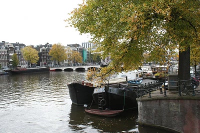 Résultat de recherche: Amsterdam (70) Deux "maisons" contigües