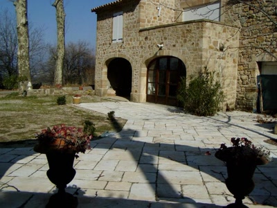 Résultat de recherche: jarin