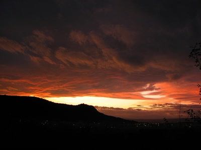 Résultat de recherche: Coucher de soleil sur la Chlle St  Juste 