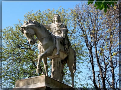 Œuvre de biotrans: Place des Vosges