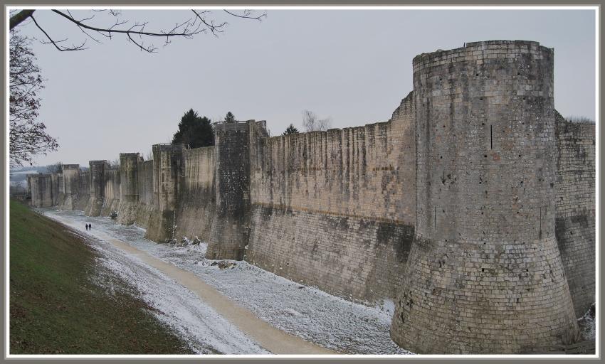 Provins (77) Les remparts
