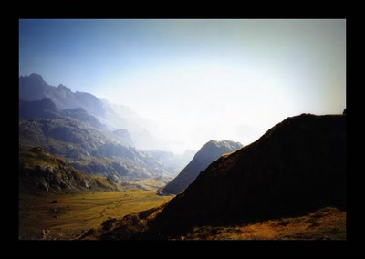 Résultat de recherche: vers la lumière 