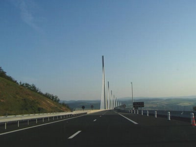 Résultat de recherche: viaduc de millau