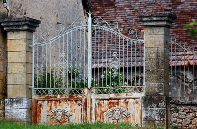 Résultat de recherche: Portes (4) : Un petit coup de peinture ?