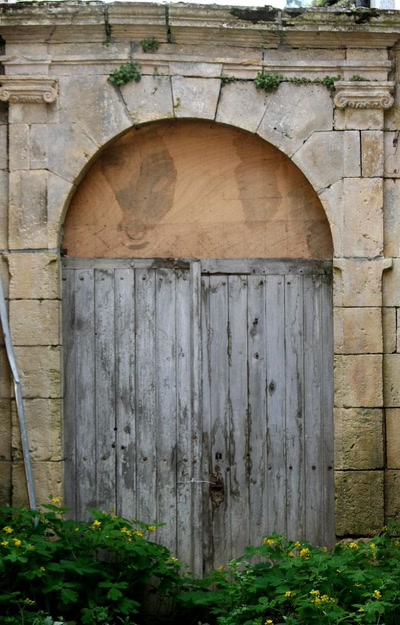 Résultat de recherche: Portes (21) : Entrée... De château !