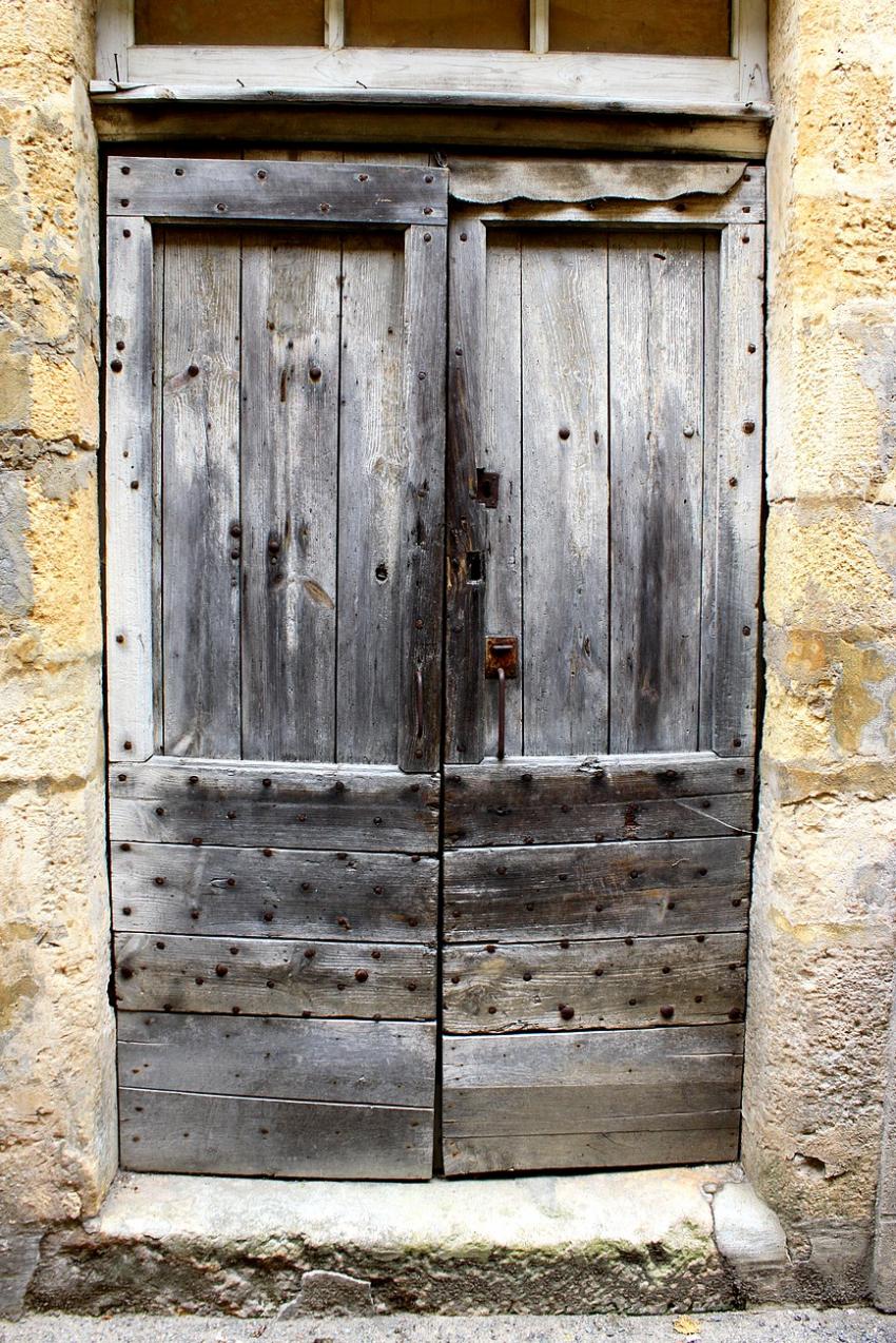 Portes (44) : Dans le Périgord, à Montignac (21)