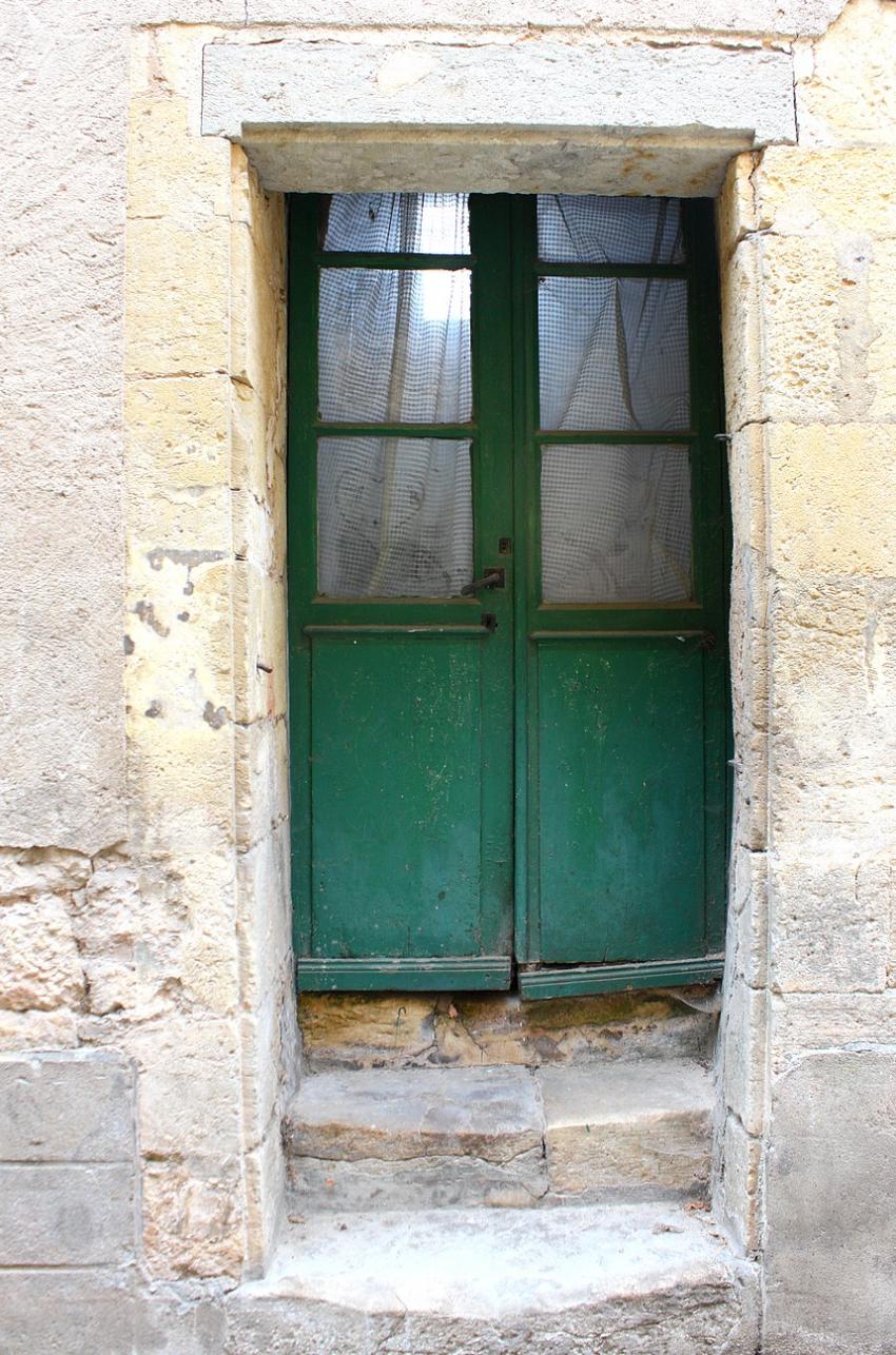 Portes (47) : Dans le Périgord, à Montignac (24)