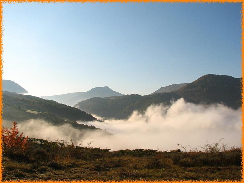 Le rocher du Caire ( Rémuzat )