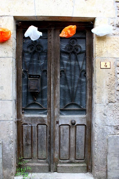 Résultat de recherche: Portes (55) :  Dans le Périgord, à Montignac (32)