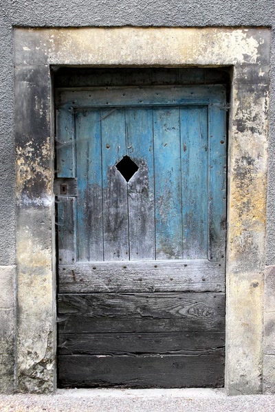 Résultat de recherche: Portes (63) :  Dans le Périgord, à Montignac (40)