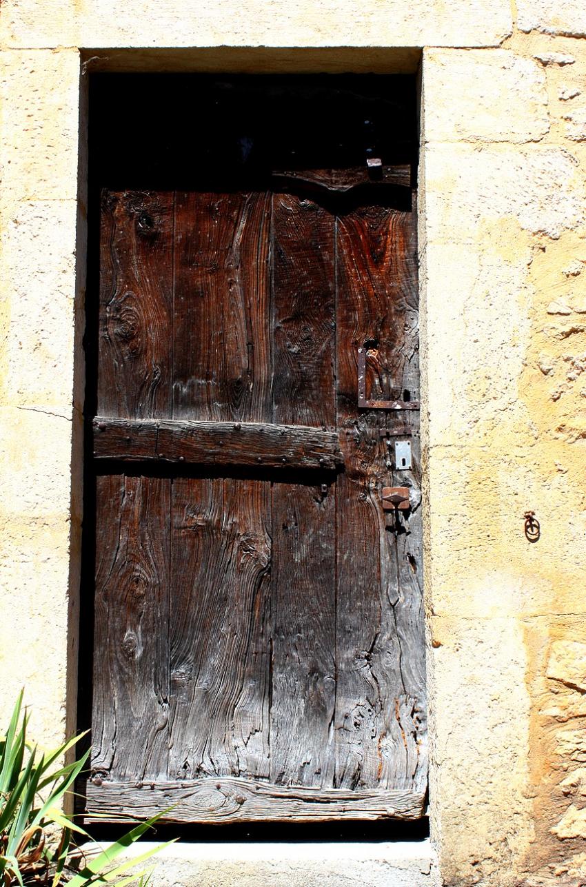 Portes (84) : Dans le Périgord, à Montignac (61)