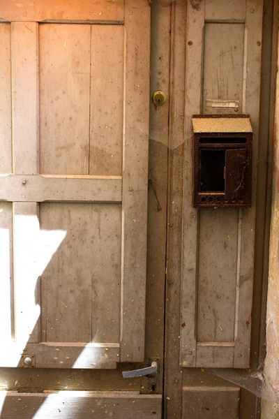 Résultat de recherche: Portes (91) : Dans le Périgord, à Montignac (68)