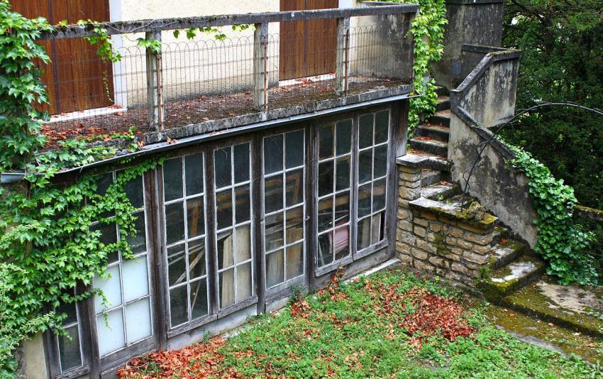 Portes (105) : Dans le Périgord, à Montignac (82)