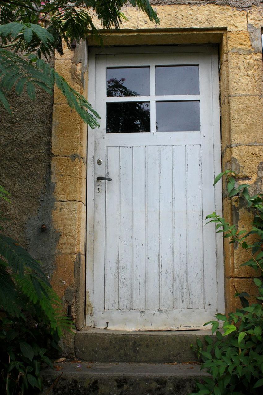 Portes (109) : Dans le Périgord, à Montignac (86)