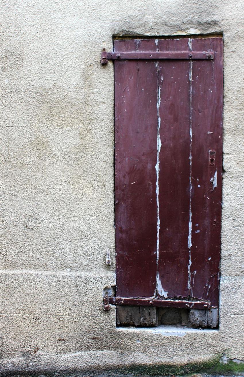 Portes (118) : Dans le Périgord, à Montignac (95)