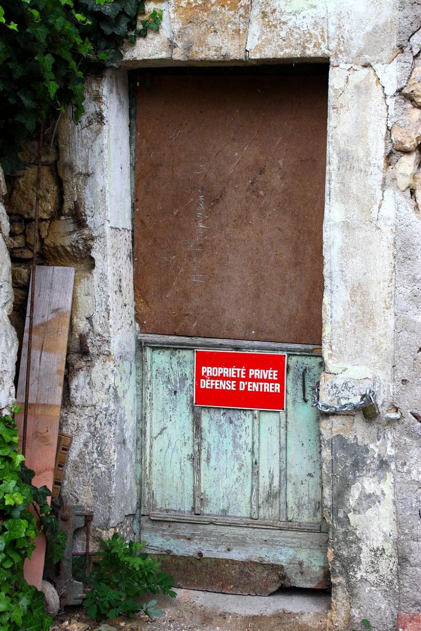 Portes (136) : Dans le Périgord, à Montignac (113)