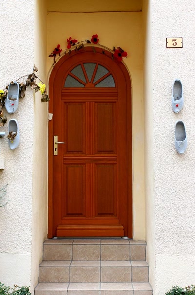 Résultat de recherche: Portes (157) :  Dans le Périgord, à Montignac (134