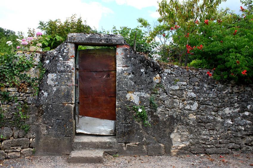 Portes (171) : Dans le Périgord à Montignac (148)