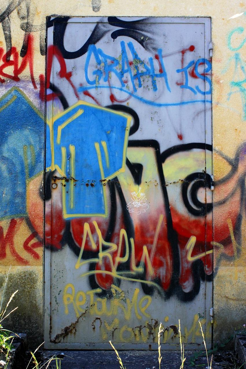 Portes (196) : Dans le Périgord à Montignac (173) 