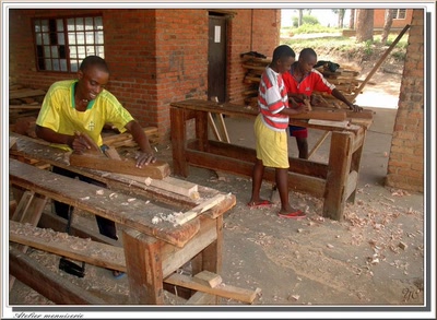 "Je voulais vous dire"  Atelier menuiserie