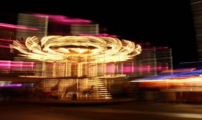 Œuvre de rami68: Il tourne... Et je bouge...