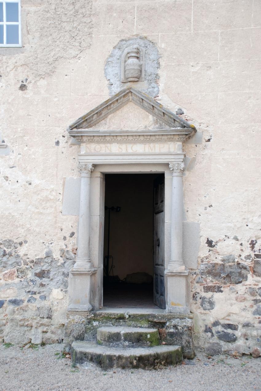 chateau de Goutelas ,Marcoux ,Loire 42