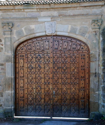 Résultat de recherche: chateau de Chenereilles , Loire 42