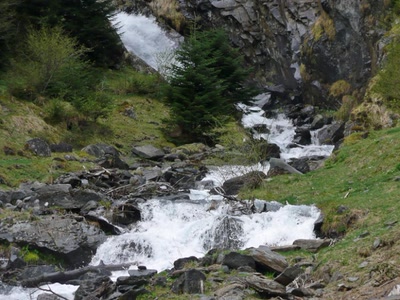 Résultat de recherche: Printemps à Azet (Htes Pyrénées)
