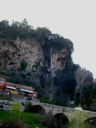 Résultat de recherche: cascade st julien de nef