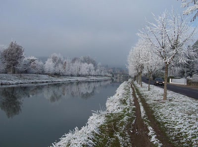 Œuvre de boubou: Agen bord de canal hiver
