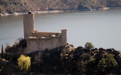 Résultat de recherche: chateau de Grangent ,Loire 42